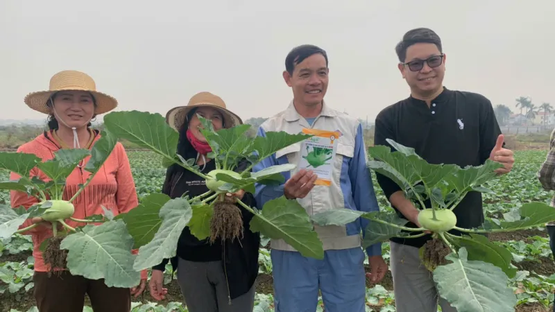 Cùng bà con Đông Anh hướng tới mùa vụ thành công